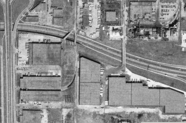 Rexdale aerial Hwy 409 1985.jpg